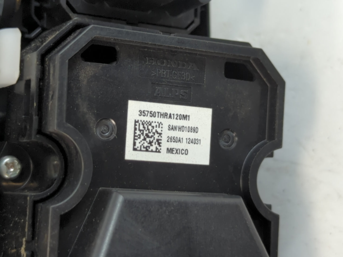 2021 Honda Odyssey Master Power Window Switch Replacement Driver Side Left P/N:35750THRA120M1 Fits OEM Used Auto Parts - Oem