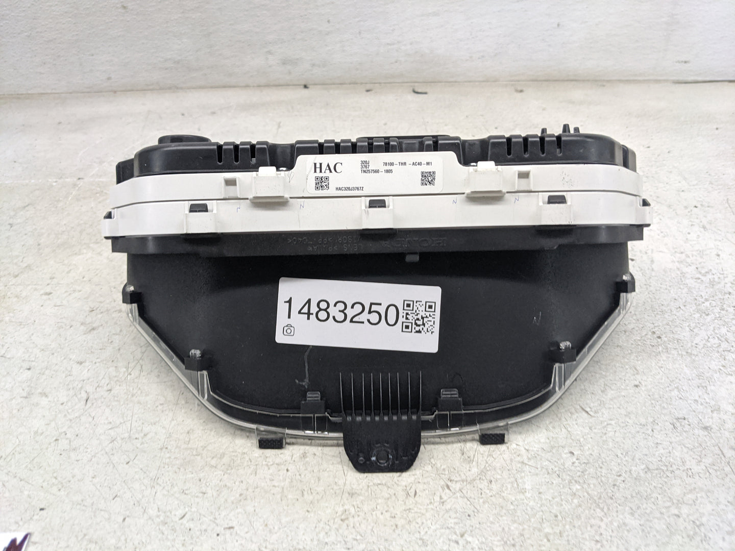 2021 Honda Odyssey Instrument Cluster Speedometer Gauges P/N:78100-THR-AC40-M1 TN257560-1805, HAC320J3767Z Miles: Fits OEM U