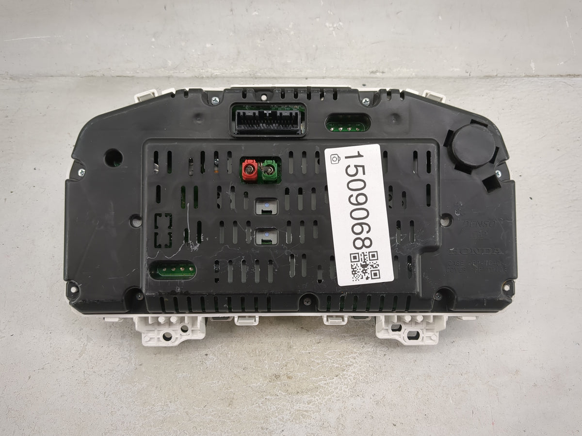 2021 Honda Passport Instrument Cluster Speedometer Gauges P/N:78100-TGT-AT20-M1 TN457300-7853 Miles: Fits OEM Used Auto Part