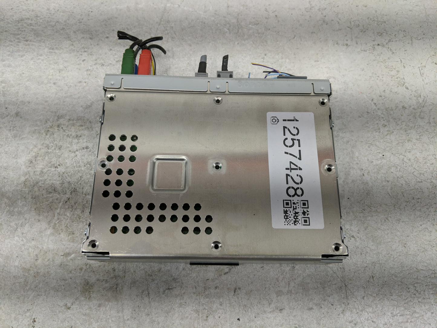 2021-2022 Honda Pilot Radio AM FM Cd Player Receiver Replacement P/N:39540-TG7-AS30-M1 Fits Fits 2021 2022 OEM Used Auto Par