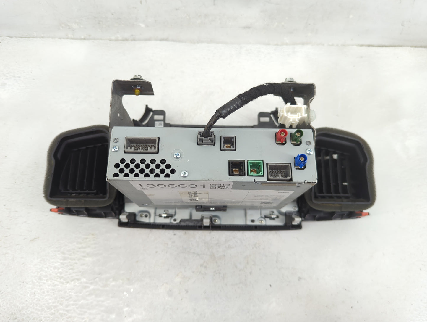 2021 Honda Pilot Radio AM FM Cd Player Receiver Replacement P/N:39710-TG7-A010-M1 Fits OEM Used Auto Parts - Oemusedautopart