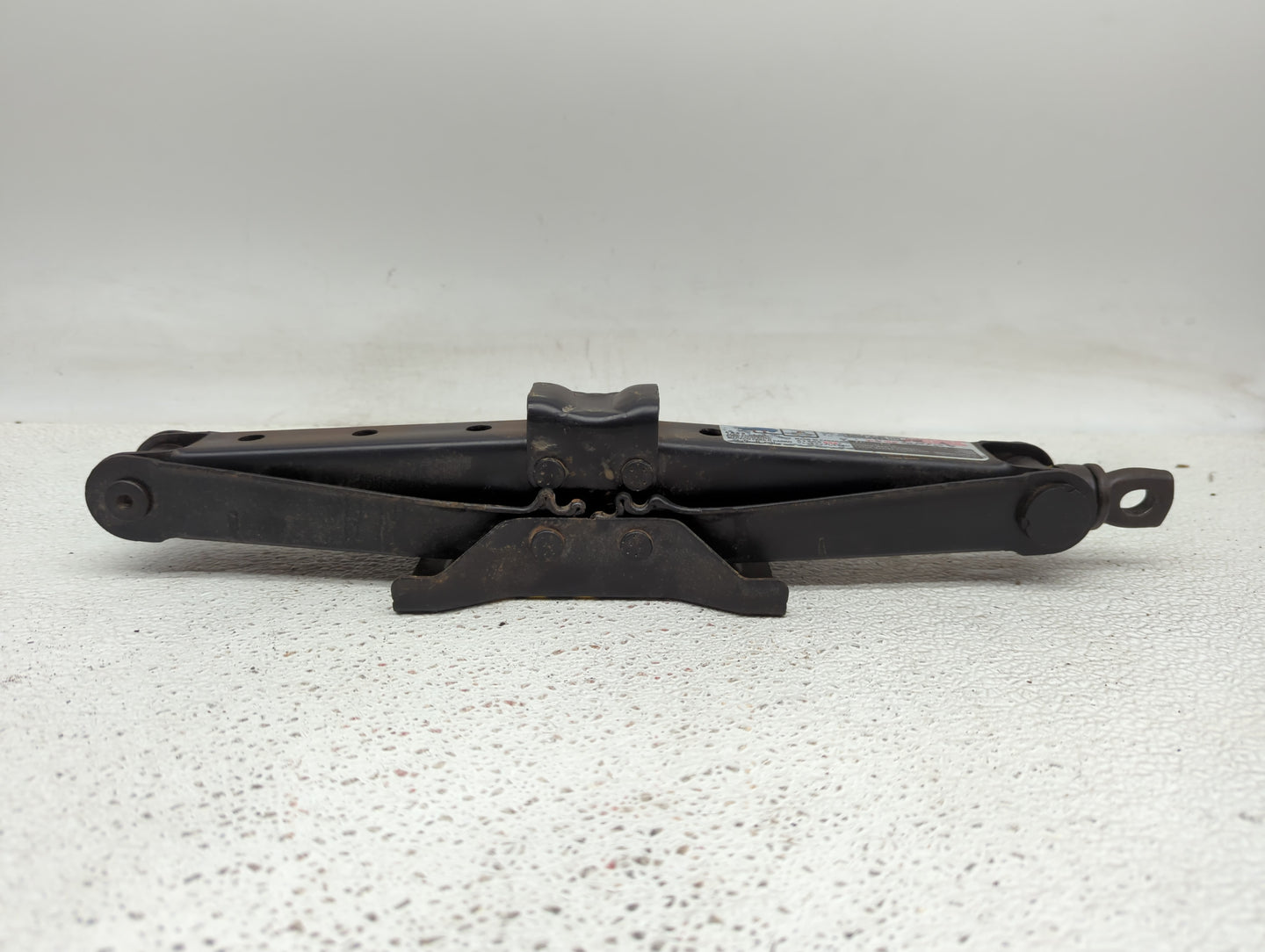 2021 Honda Pilot Spare Scissor Car Jack - Oemusedautoparts1.com