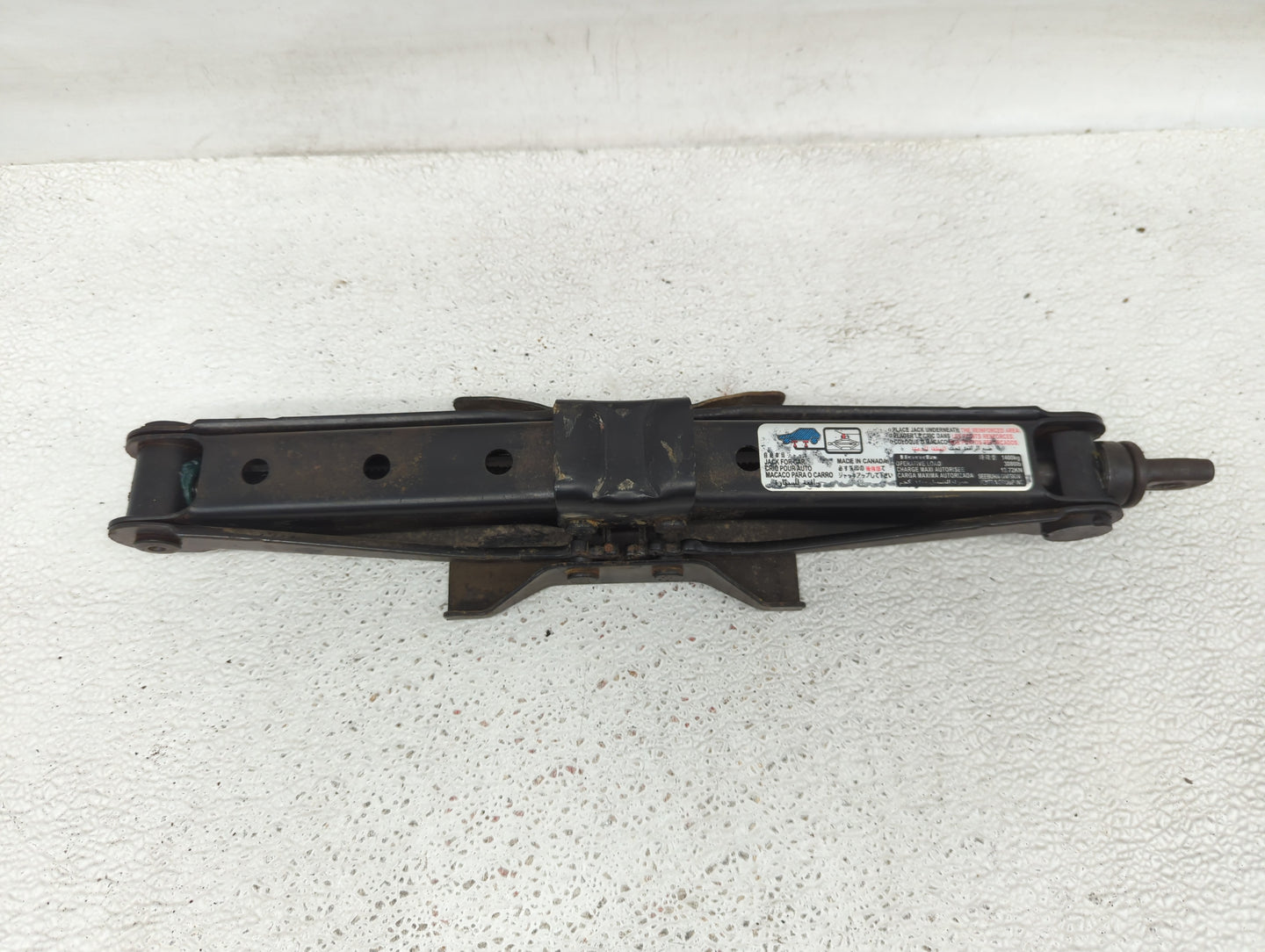 2021 Honda Pilot Spare Scissor Car Jack - Oemusedautoparts1.com