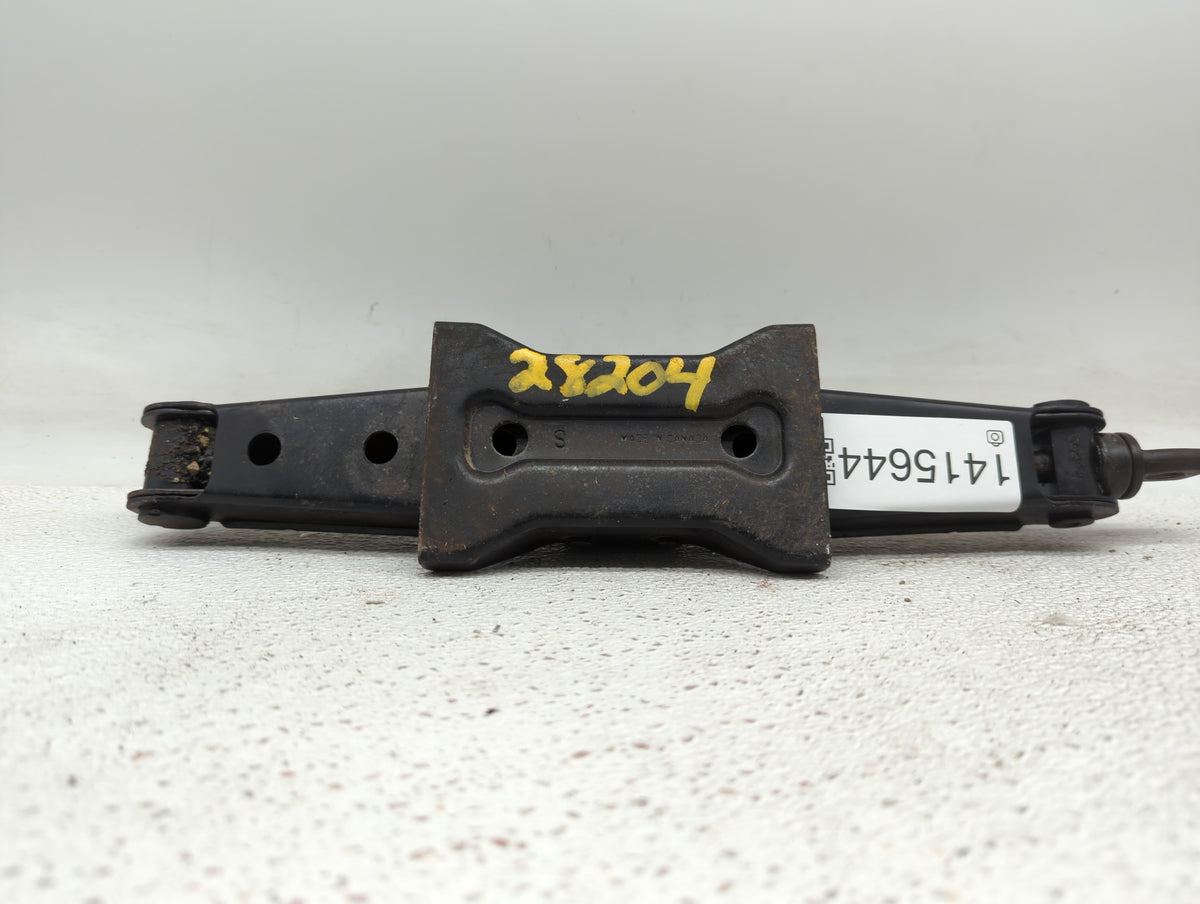 2021 Honda Pilot Spare Scissor Car Jack - Oemusedautoparts1.com