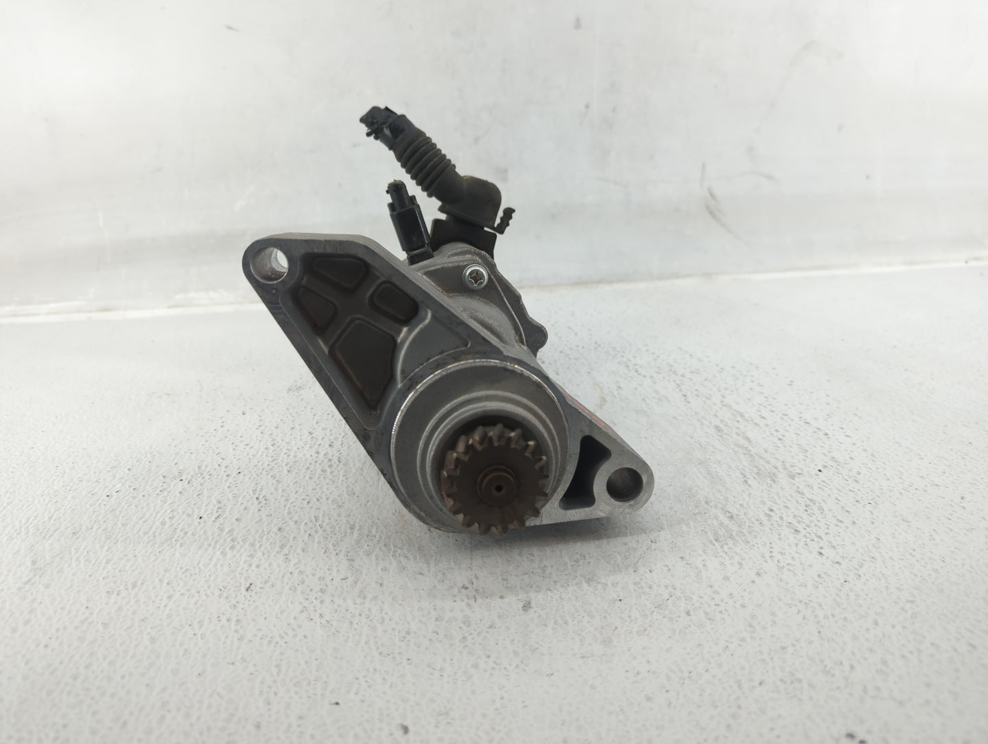 2016-2022 Honda Pilot Car Starter Motor Solenoid OEM P/N:SM-77002 Fits Fits 2015 2016 2017 2018 2019 2020 2021 2022 OEM Used