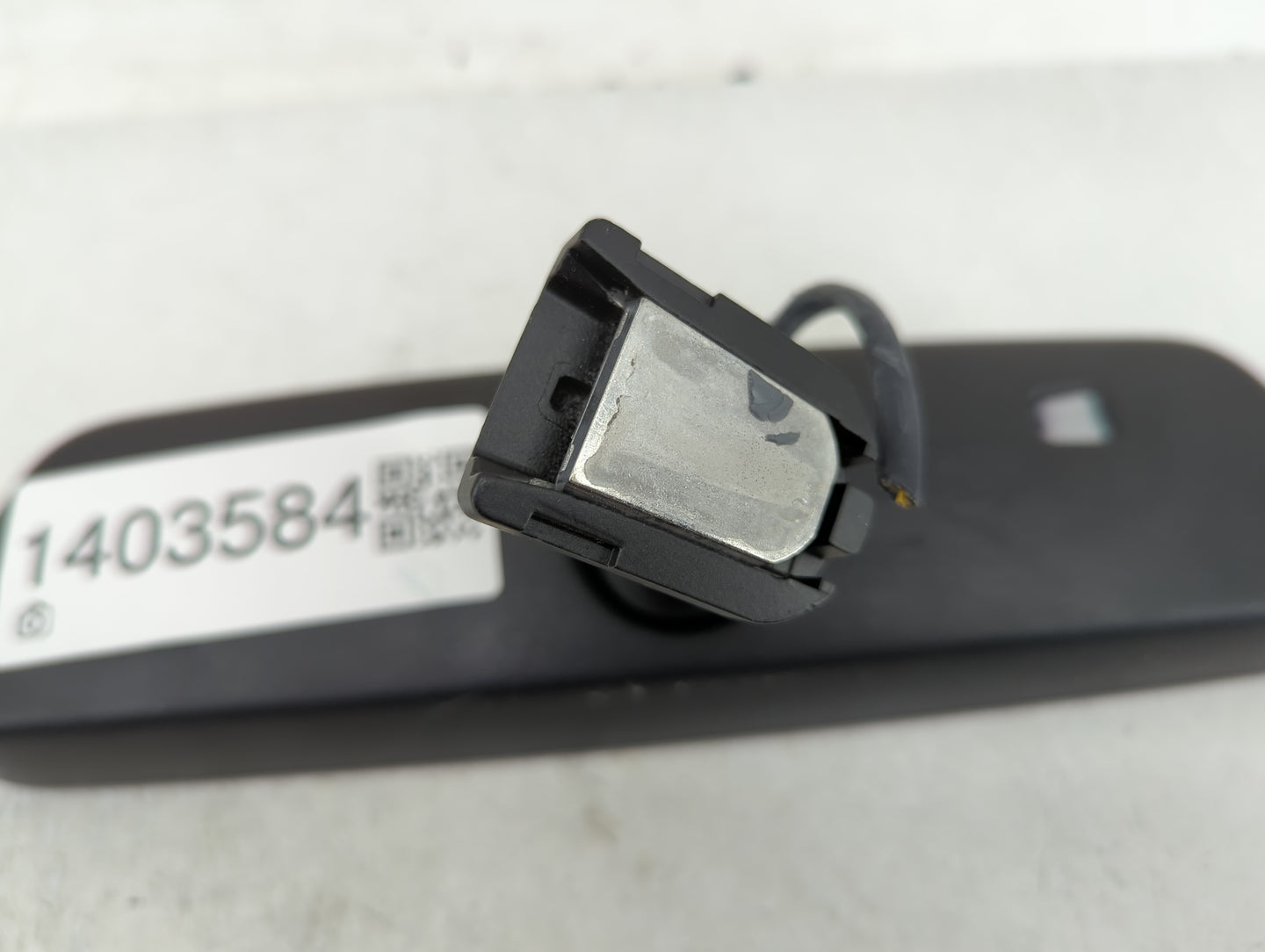 2021-2022 Honda Ridgeline Interior Rear View Mirror Replacement OEM P/N:76400THRA02 Fits Fits 2021 2022 OEM Used Auto Parts 