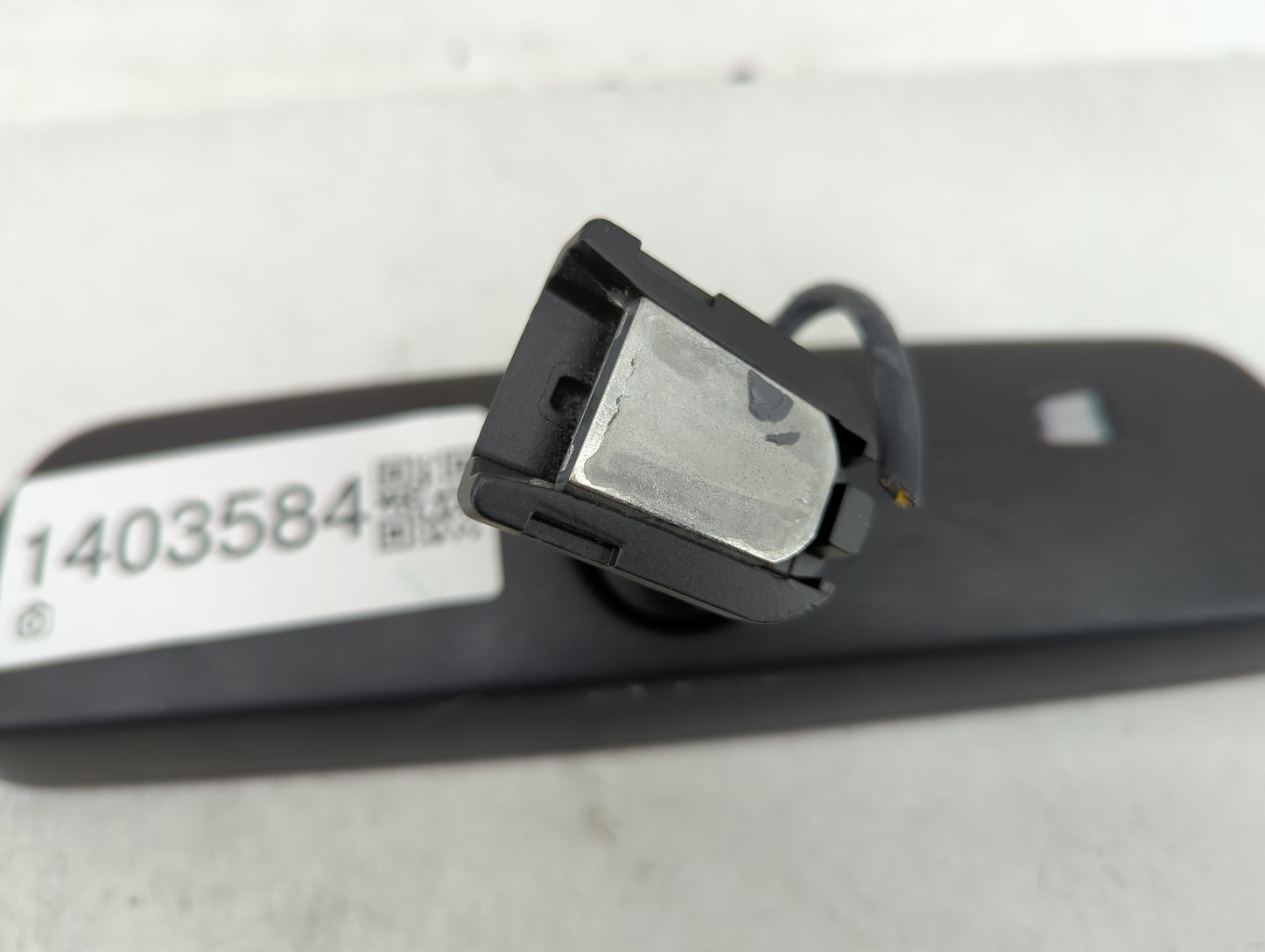 2021-2022 Honda Ridgeline Interior Rear View Mirror Replacement OEM P/N:76400THRA02 Fits Fits 2021 2022 OEM Used Auto Parts 