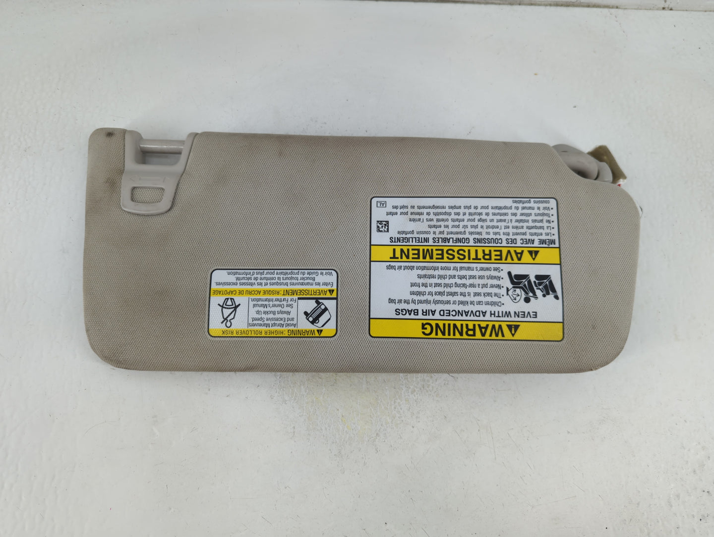 2021 Hyundai Accent Sun Visor Shade Replacement Passenger Right Mirror Fits OEM Used Auto Parts - Oemusedautoparts1.com