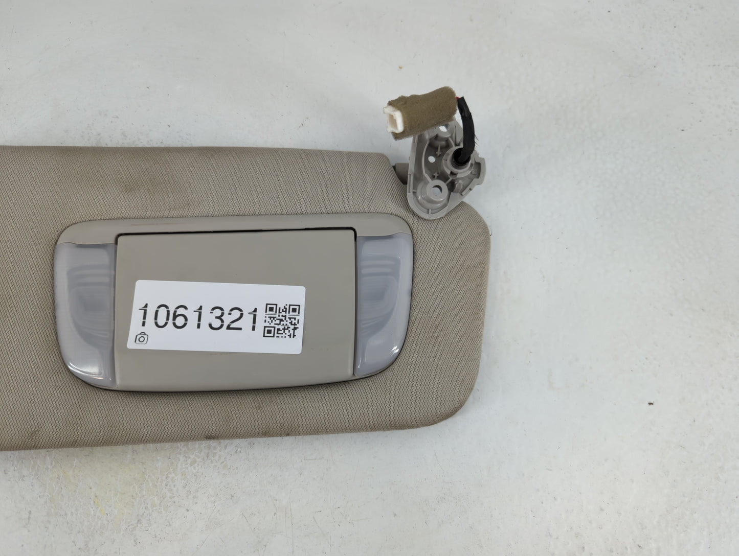 2021 Hyundai Accent Sun Visor Shade Replacement Driver Left Mirror Fits OEM Used Auto Parts - Oemusedautoparts1.com