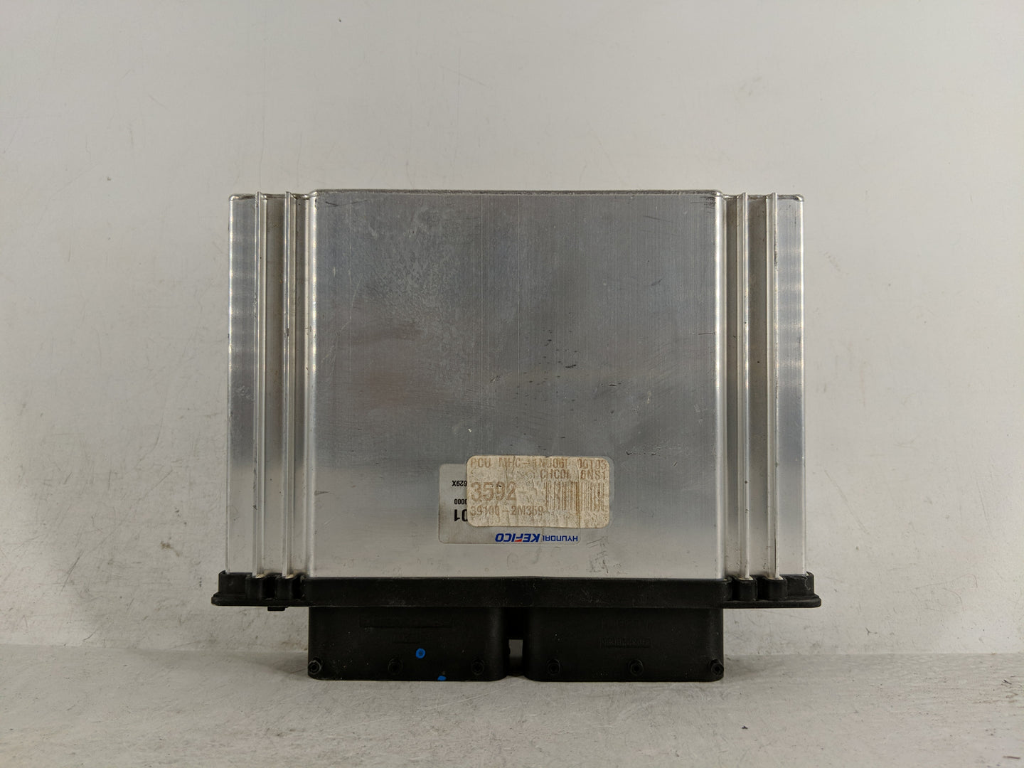 2020-2022 Hyundai Accent PCM Engine Control Computer ECU ECM PCU OEM P/N:39100-2M359 Fits Fits 2020 2021 2022 OEM Used Auto 