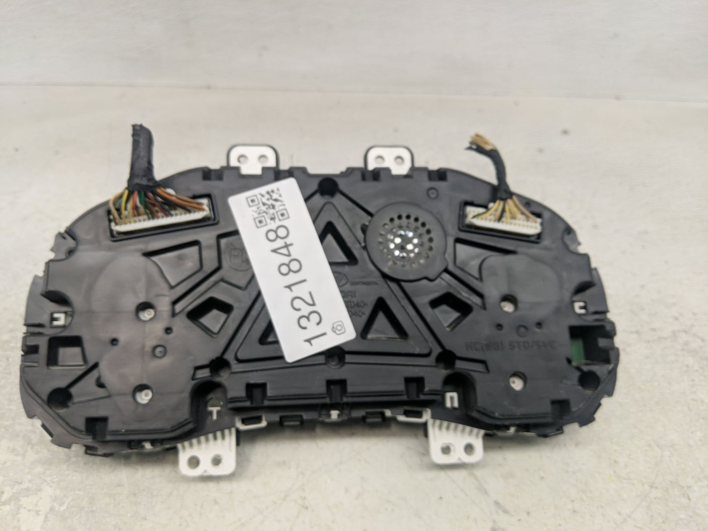 2020-2021 Hyundai Accent Instrument Cluster Speedometer Gauges P/N:94001-J0160 Fits Fits 2020 2021 OEM Used Auto Parts - Oem