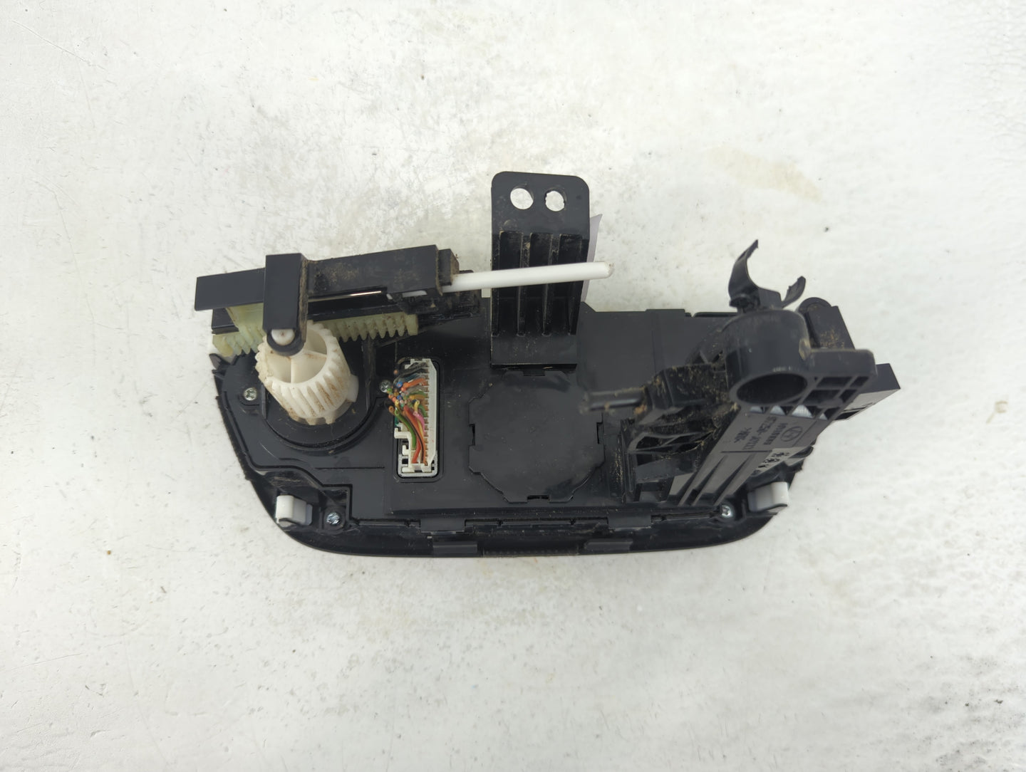 2018-2022 Hyundai Accent Climate Control Module Temperature AC/Heater Replacement P/N:97250J0001RDR Fits OEM Used Auto Parts