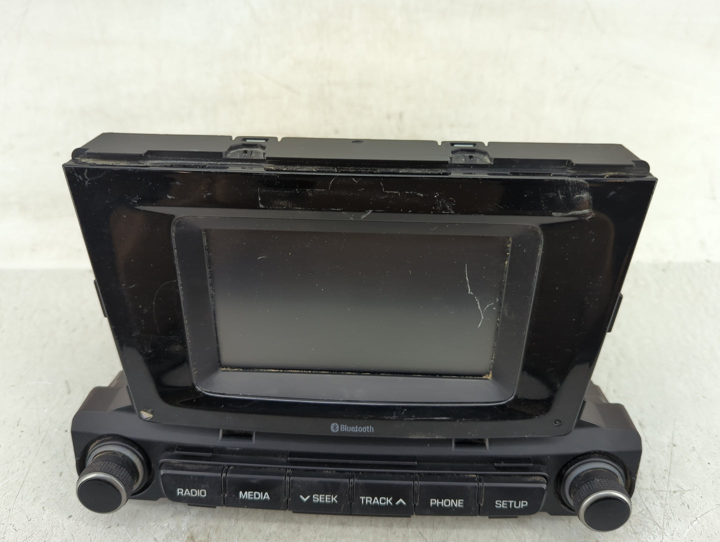 2021 Hyundai Accent Radio AM FM Cd Player Receiver Replacement P/N:96180-J0500-RDR 96560-J0500 Fits OEM Used Auto Parts - Oe