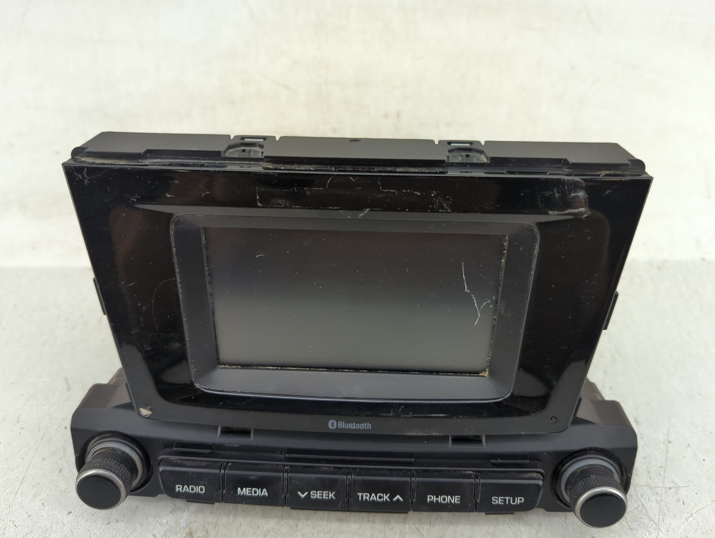 2021 Hyundai Accent Radio AM FM Cd Player Receiver Replacement P/N:96180-J0500-RDR 96560-J0500 Fits OEM Used Auto Parts - Oe