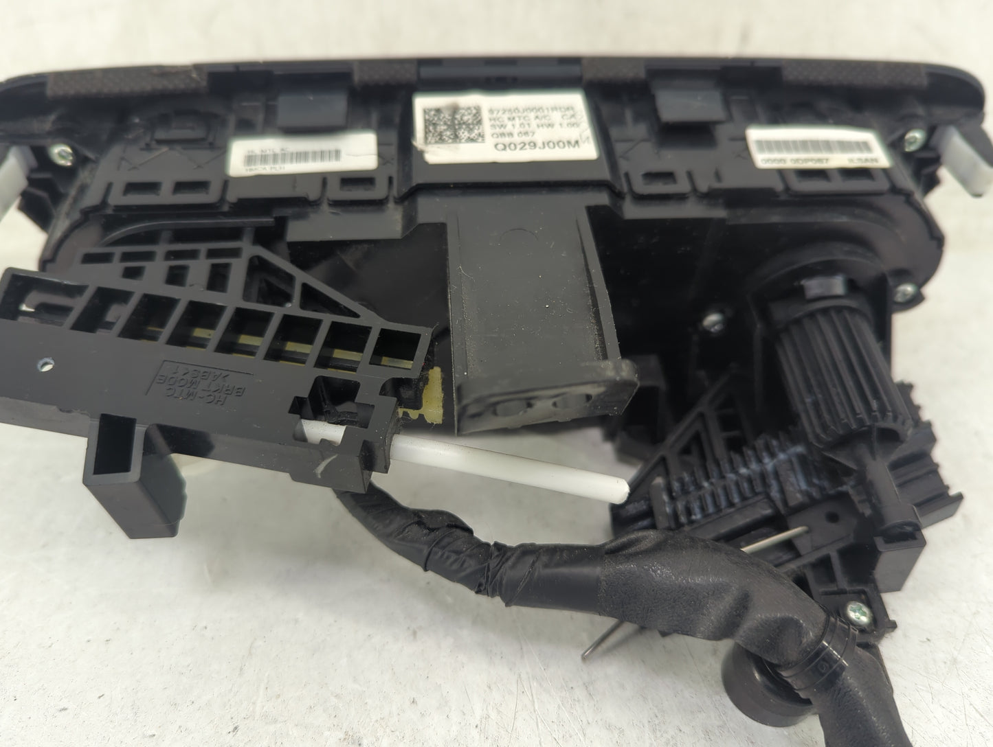 2018-2022 Hyundai Accent Climate Control Module Temperature AC/Heater Replacement P/N:97250J0001RDR Q029J00M Fits OEM Used A