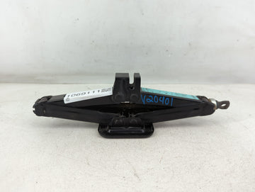 2021 Hyundai Elantra Spare Scissor Car Jack - Oemusedautoparts1.com