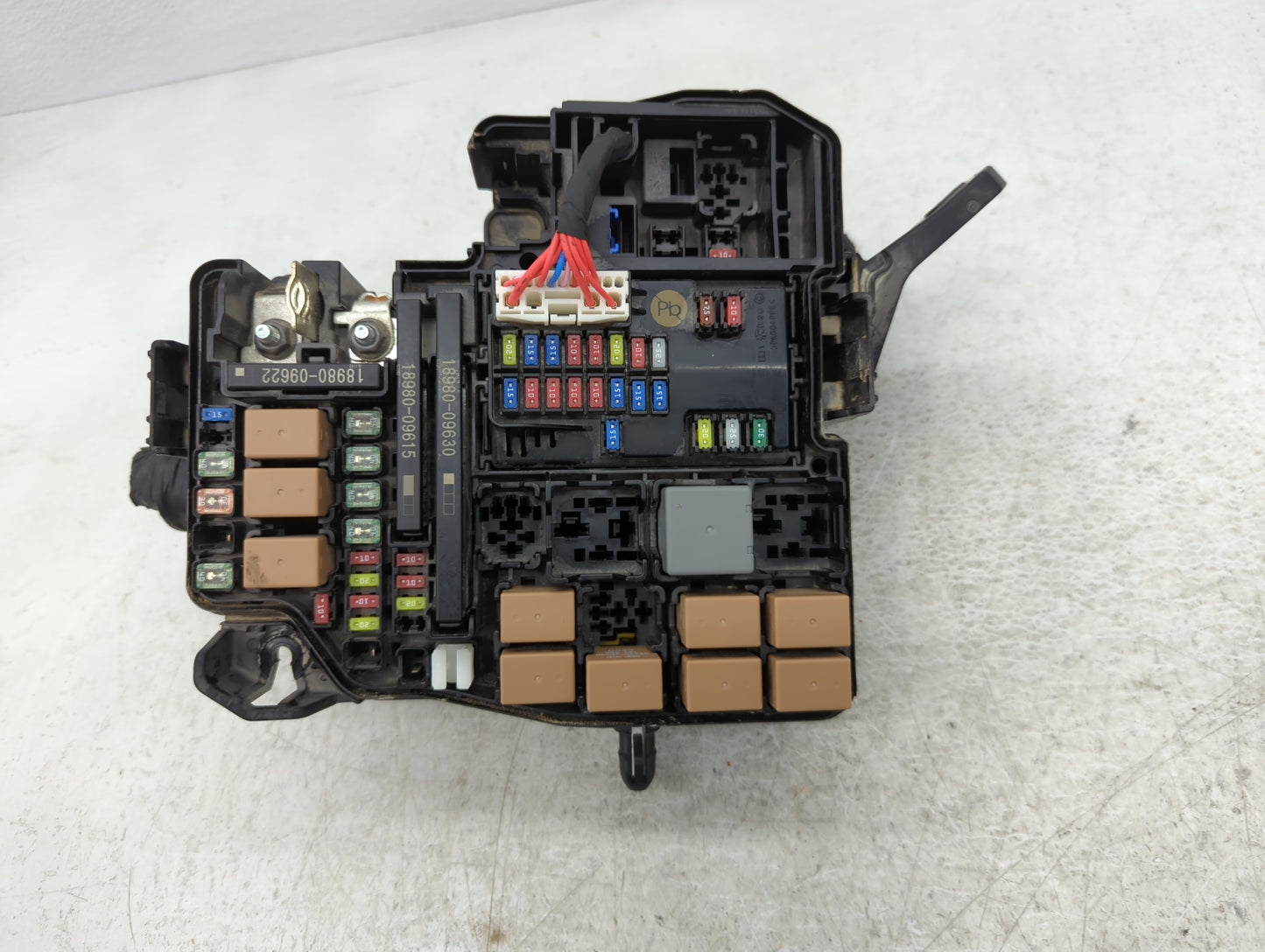 2021-2022 Hyundai Elantra Fusebox Fuse Box Panel Relay Module P/N:2108238194 91200-BY050 Fits Fits 2021 2022 OEM Used Auto P