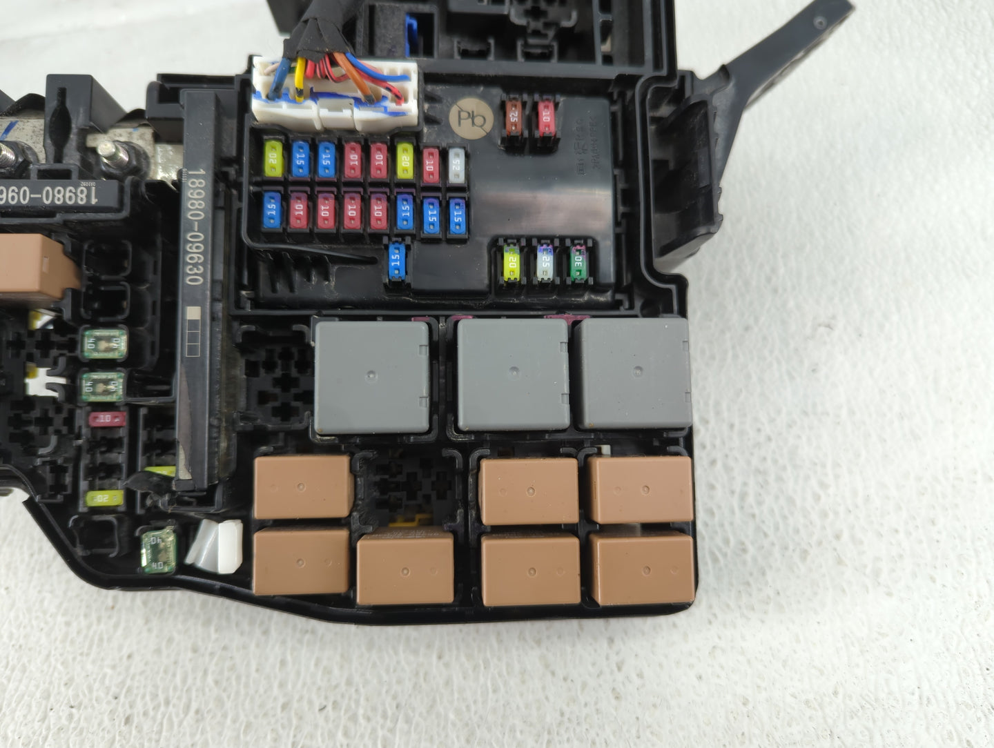 2021-2022 Hyundai Elantra Fusebox Fuse Box Panel Relay Module P/N:91230AB200CA Fits Fits 2021 2022 OEM Used Auto Parts - Oem
