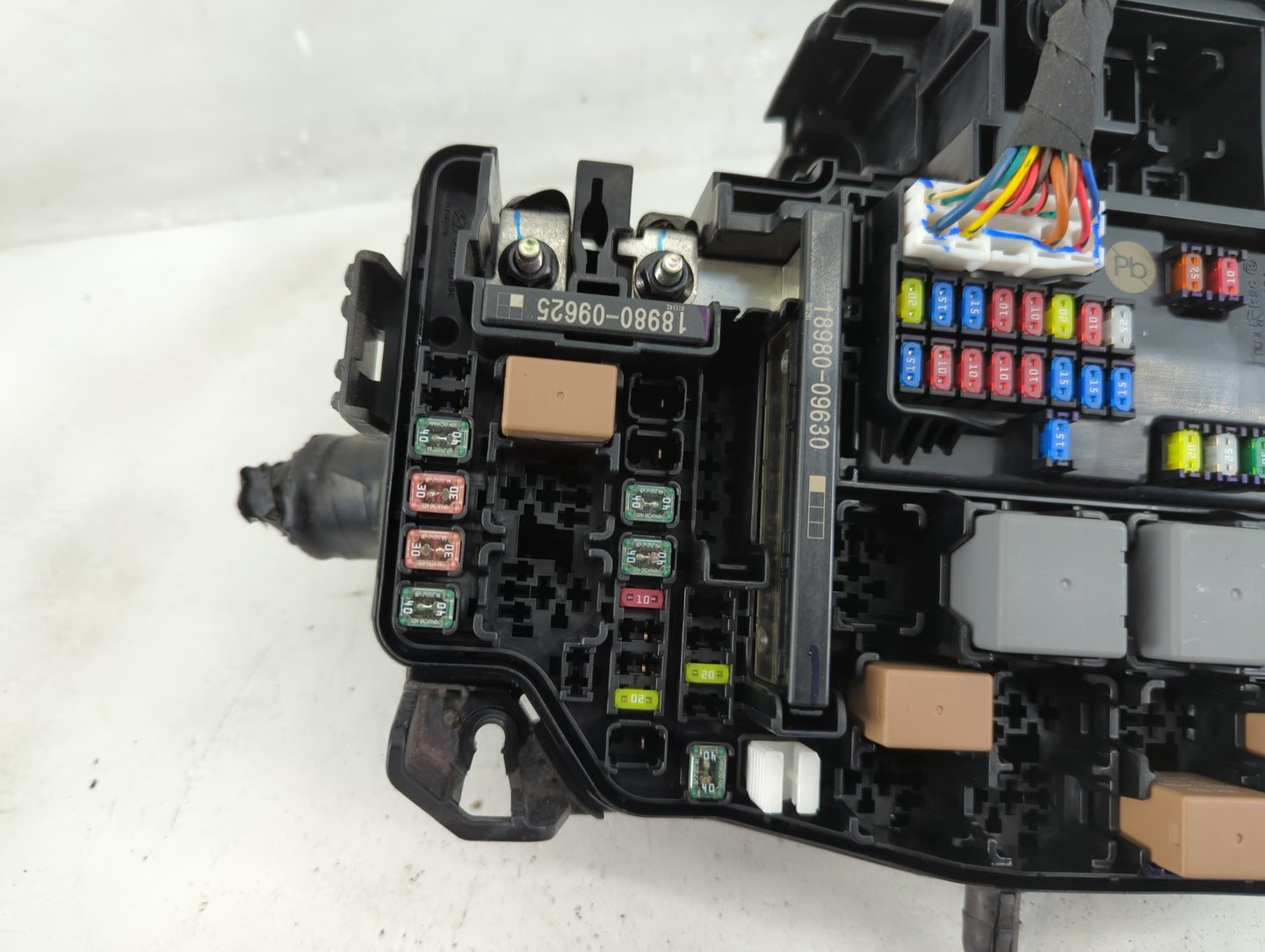 2021-2022 Hyundai Elantra Fusebox Fuse Box Panel Relay Module P/N:91230AB200CA Fits Fits 2021 2022 OEM Used Auto Parts - Oem