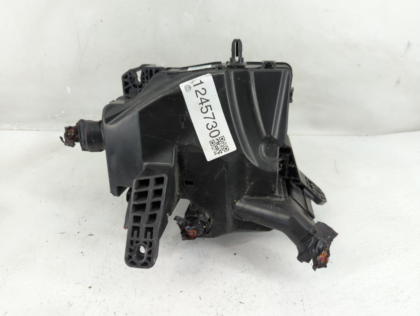 2021-2022 Hyundai Elantra Fusebox Fuse Box Panel Relay Module P/N:91230AB200CA Fits Fits 2021 2022 OEM Used Auto Parts - Oem