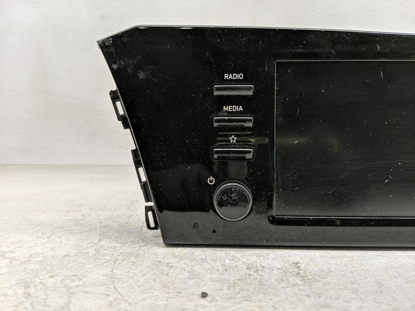 2021-2022 Hyundai Elantra Radio AM FM Cd Player Receiver Replacement P/N:96160-AA240M5R Fits Fits 2021 2022 OEM Used Auto Pa