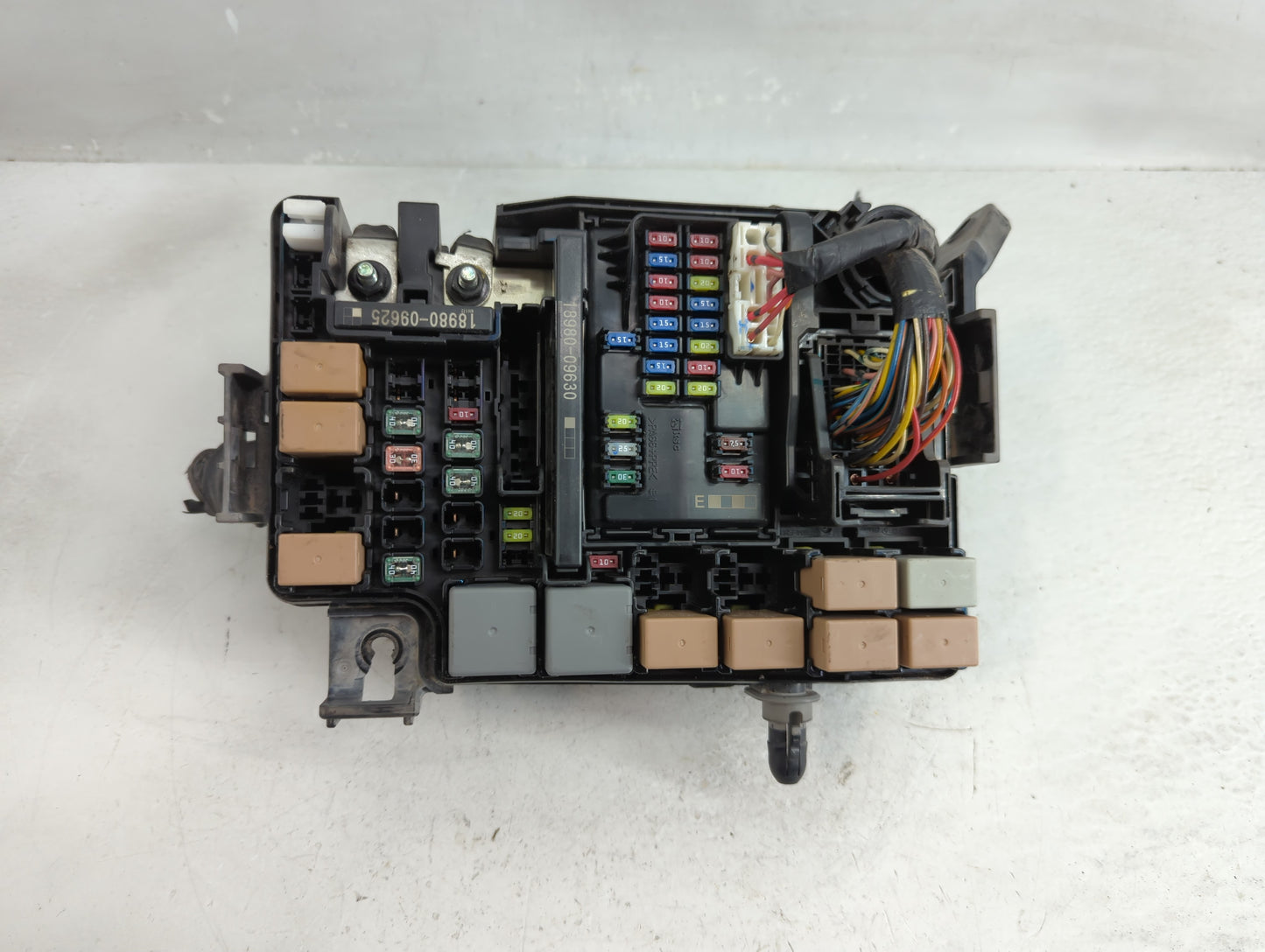 2021-2022 Hyundai Elantra Fusebox Fuse Box Panel Relay Module P/N:91956-F2021 Fits Fits 2021 2022 OEM Used Auto Parts - Oemu