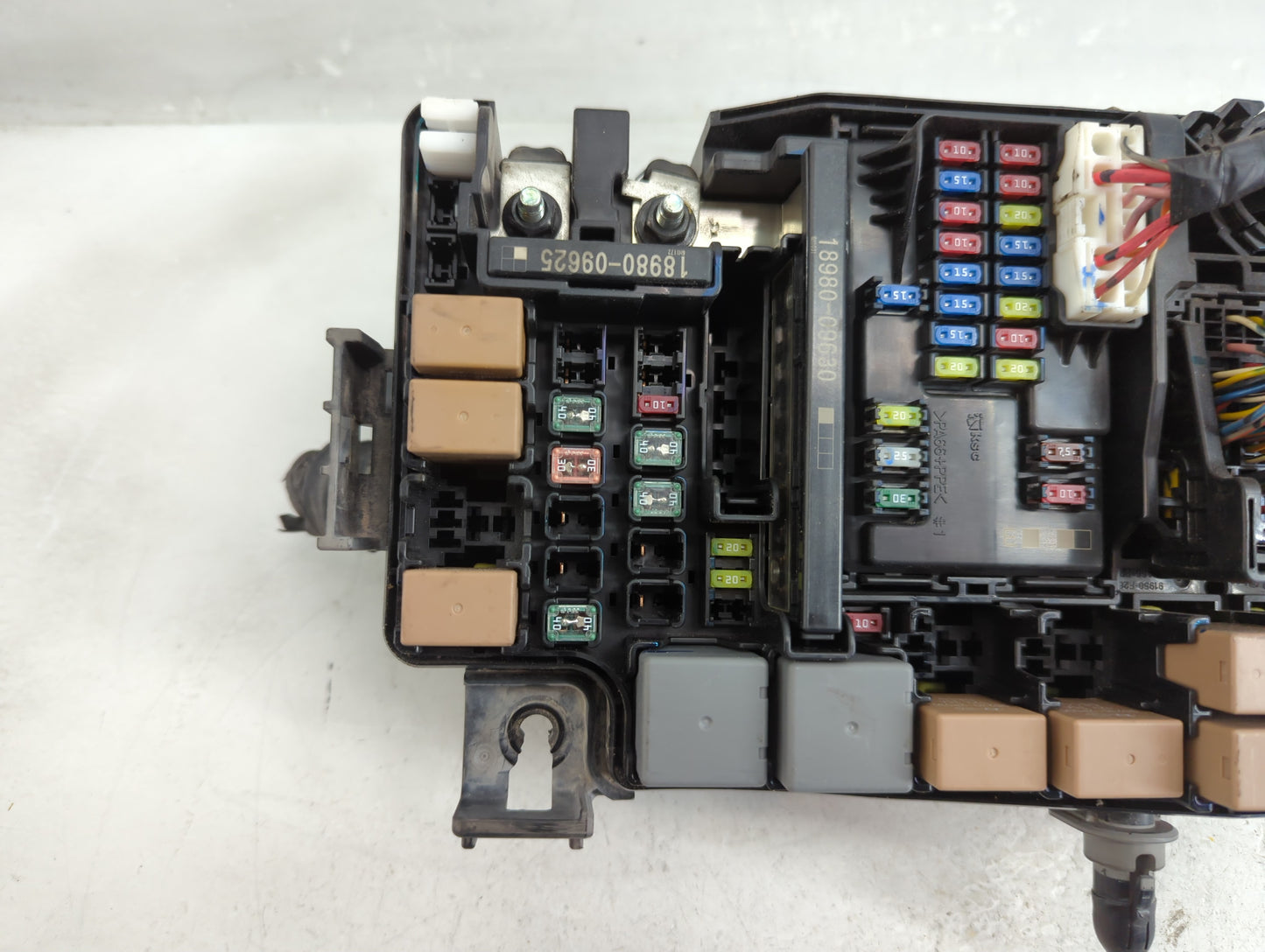 2021-2022 Hyundai Elantra Fusebox Fuse Box Panel Relay Module P/N:91956-F2021 Fits Fits 2021 2022 OEM Used Auto Parts - Oemu
