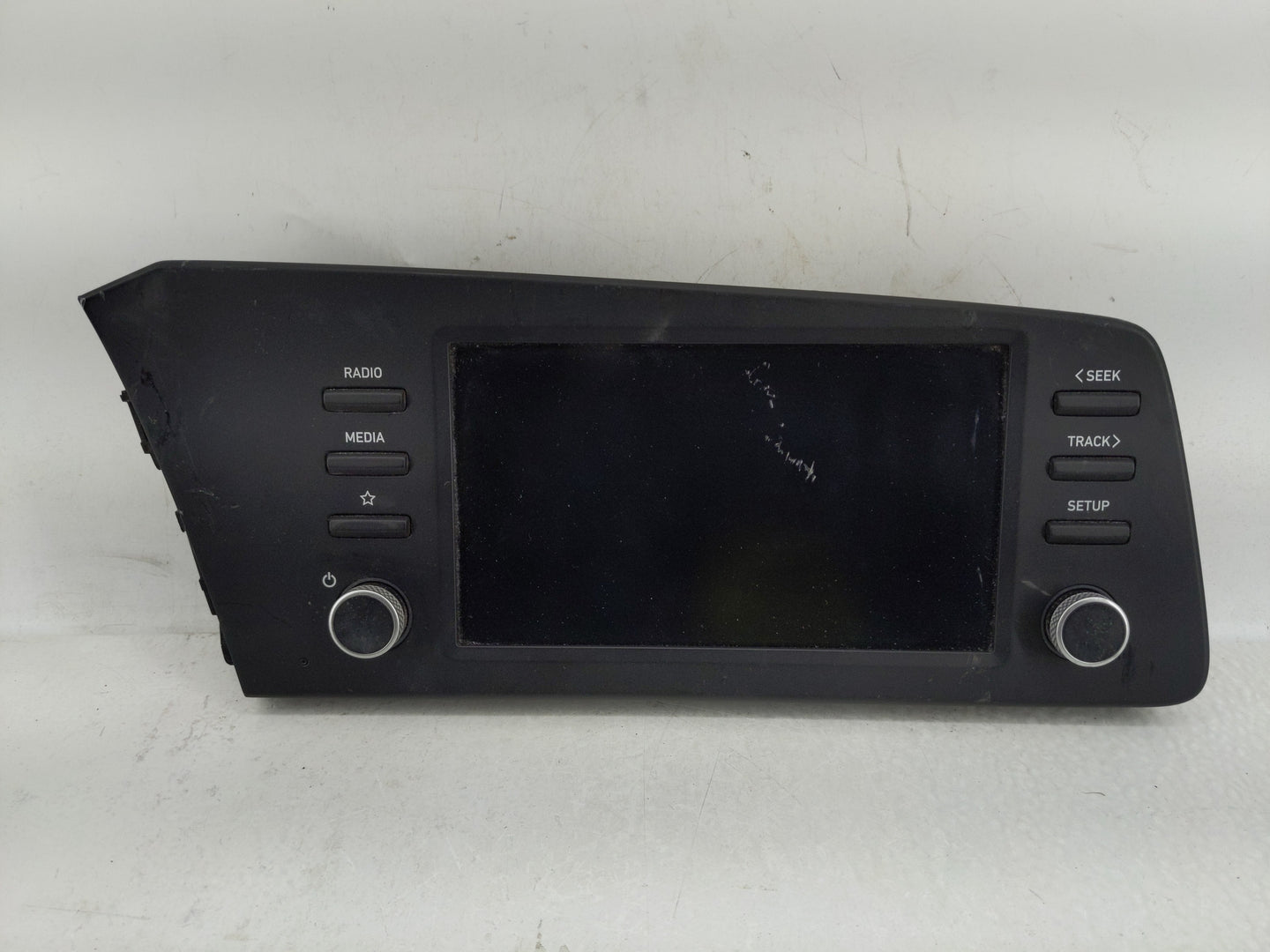 2021-2022 Hyundai Elantra Radio AM FM Cd Player Receiver Replacement Fits Fits 2021 2022 OEM Used Auto Parts - Oemusedautopa