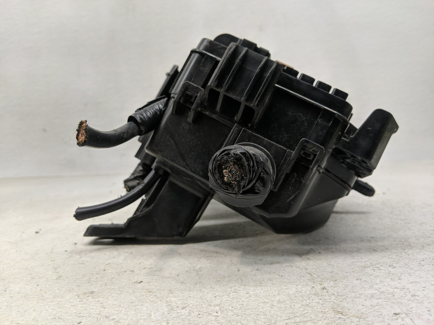 2021-2022 Hyundai Elantra Fusebox Fuse Box Panel Relay Module P/N:91956-F2021 Fits Fits 2021 2022 OEM Used Auto Parts - Oemu