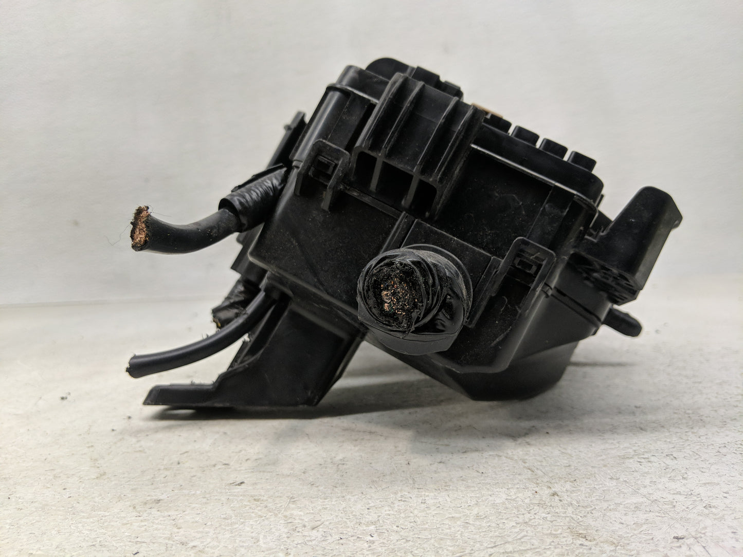 2021-2022 Hyundai Elantra Fusebox Fuse Box Panel Relay Module P/N:91956-F2021 Fits Fits 2021 2022 OEM Used Auto Parts - Oemu