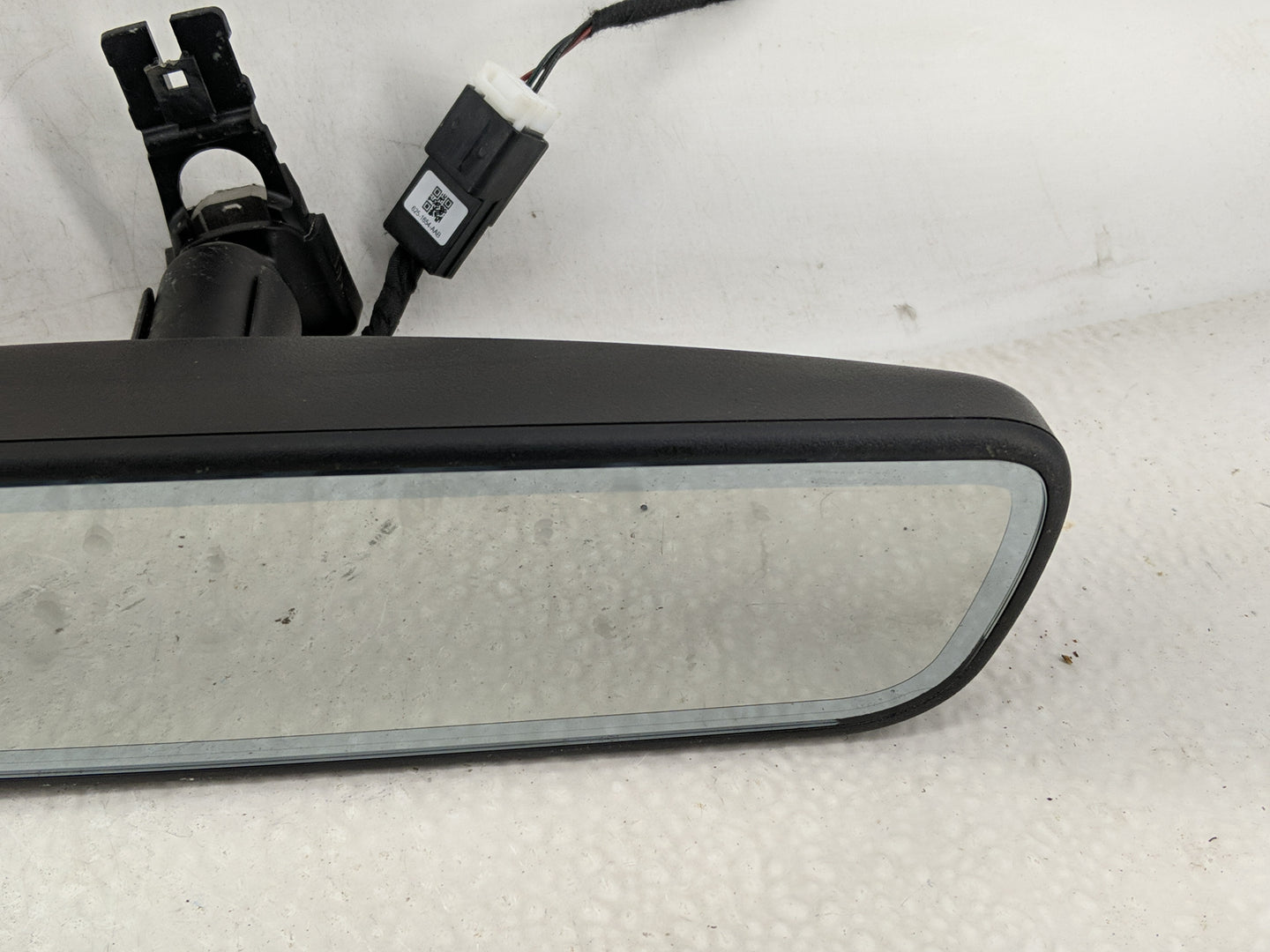 2021-2022 Hyundai Elantra Interior Rear View Mirror Replacement OEM P/N:E11048835 Fits Fits 2020 2021 2022 2023 OEM Used Aut