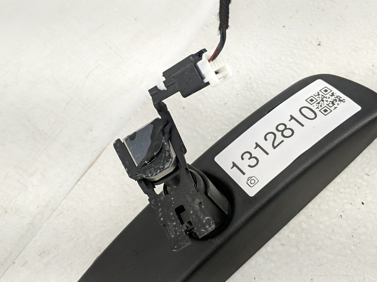 2021-2022 Hyundai Elantra Interior Rear View Mirror Replacement OEM P/N:E11048835 Fits Fits 2020 2021 2022 2023 OEM Used Aut