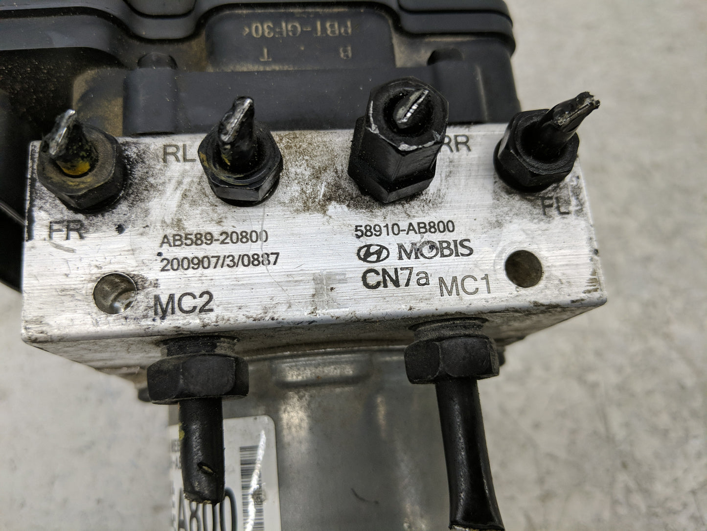 2021-2022 Hyundai Elantra ABS Pump Control Module Replacement P/N:58910-AB800 AB589-20800 Fits Fits 2021 2022 OEM Used Auto 