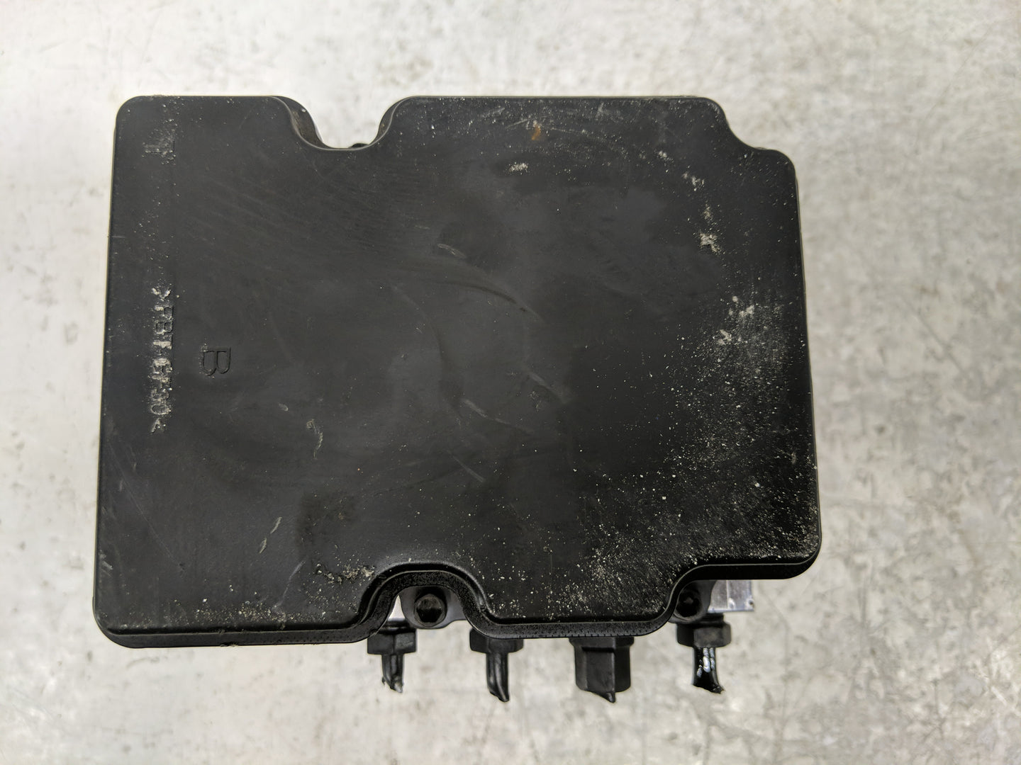 2021-2022 Hyundai Elantra ABS Pump Control Module Replacement P/N:58910-AB800 AB589-20800 Fits Fits 2021 2022 OEM Used Auto 