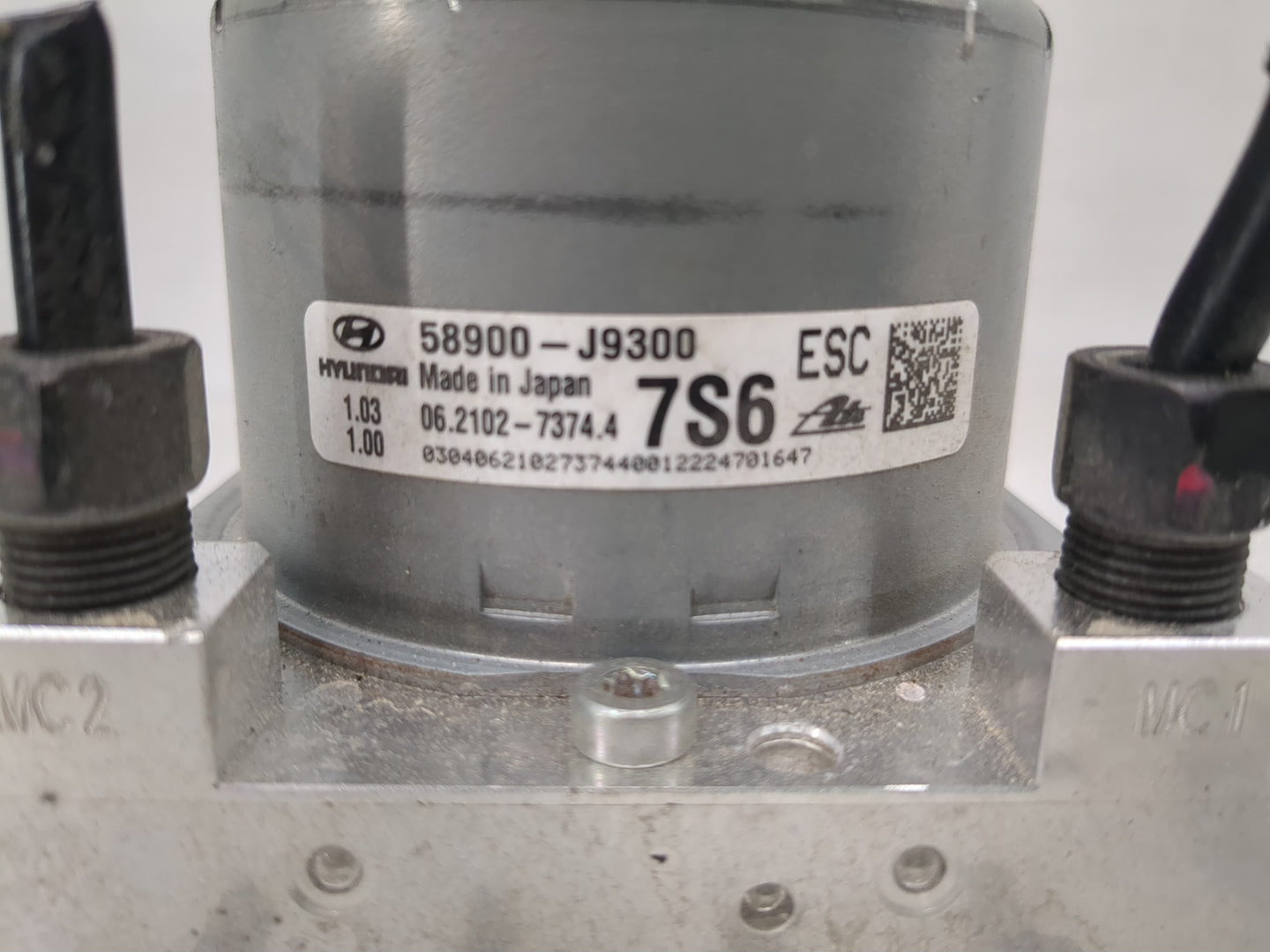2021-2022 Hyundai Elantra ABS Pump Control Module Replacement P/N:61589-43200 58900-AB800 Fits Fits 2021 2022 OEM Used Auto 