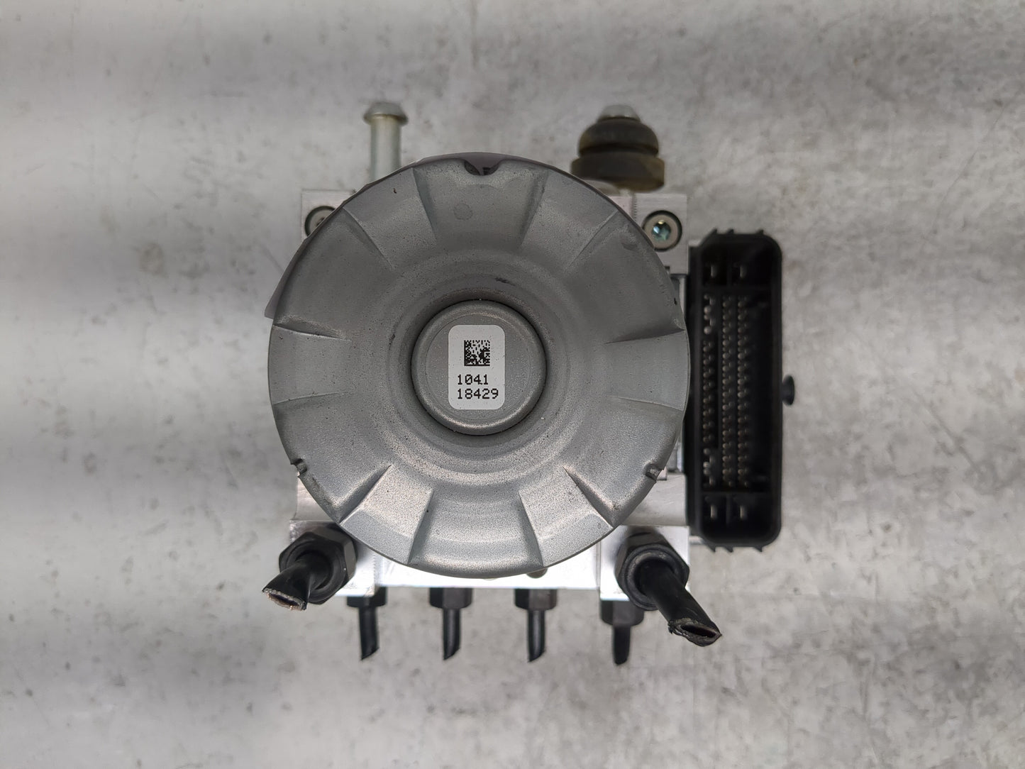 2021-2022 Hyundai Elantra ABS Pump Control Module Replacement P/N:61589-43200 58900-AB800 Fits Fits 2021 2022 OEM Used Auto 
