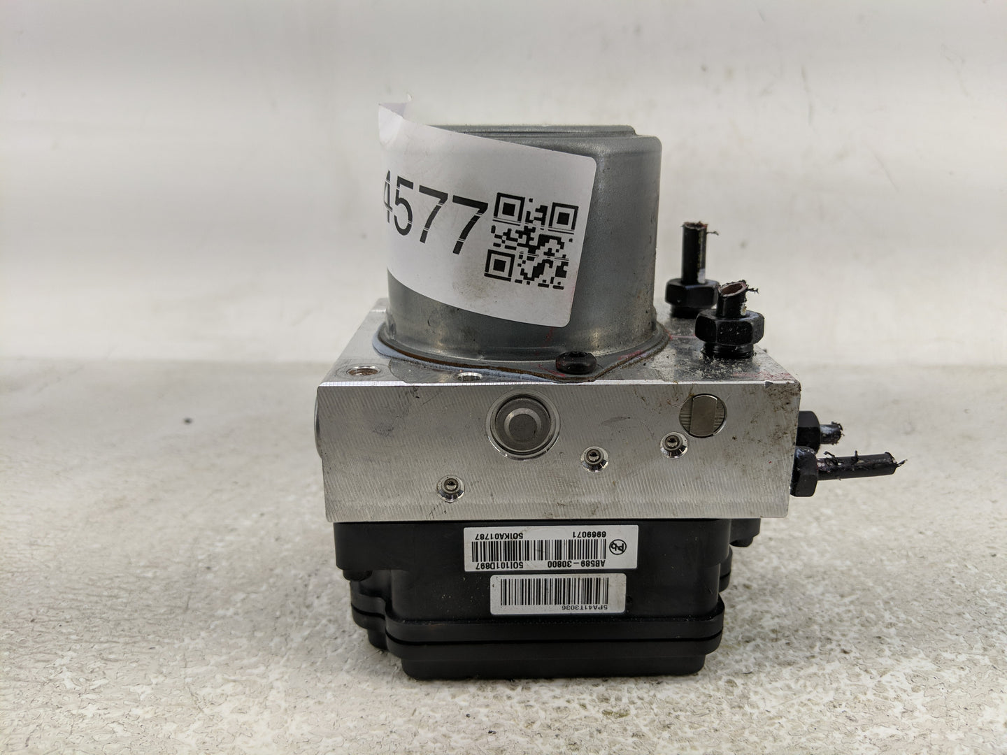 2021-2022 Hyundai Elantra ABS Pump Control Module Replacement P/N:61589-43200 58900-AB800 Fits Fits 2021 2022 OEM Used Auto 