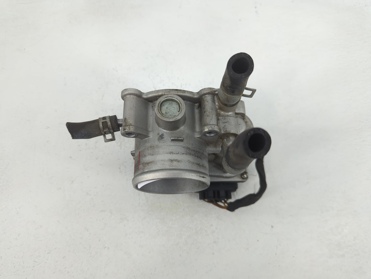 2021-2022 Hyundai Elantra Throttle Body P/N:35100-2B300 Fits Fits 2017 2018 2019 2020 2021 2022 OEM Used Auto Parts - Oemuse
