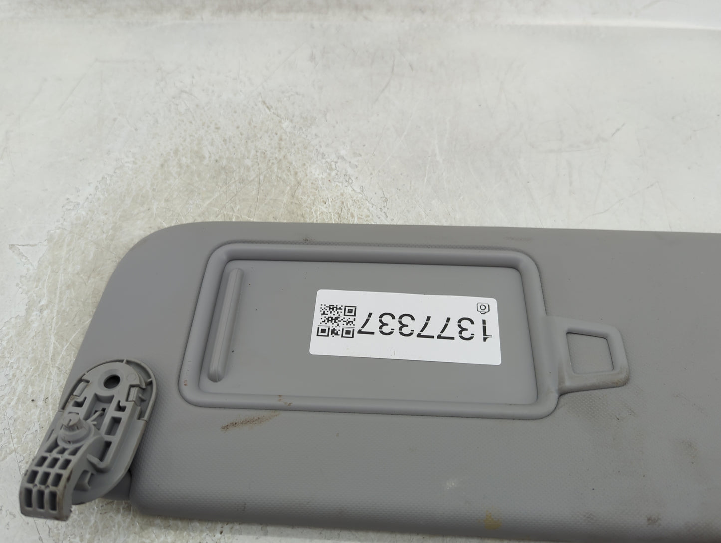 2021-2022 Hyundai Elantra Sun Visor Shade Replacement Passenger Right Mirror Fits Fits 2021 2022 OEM Used Auto Parts - Oemus