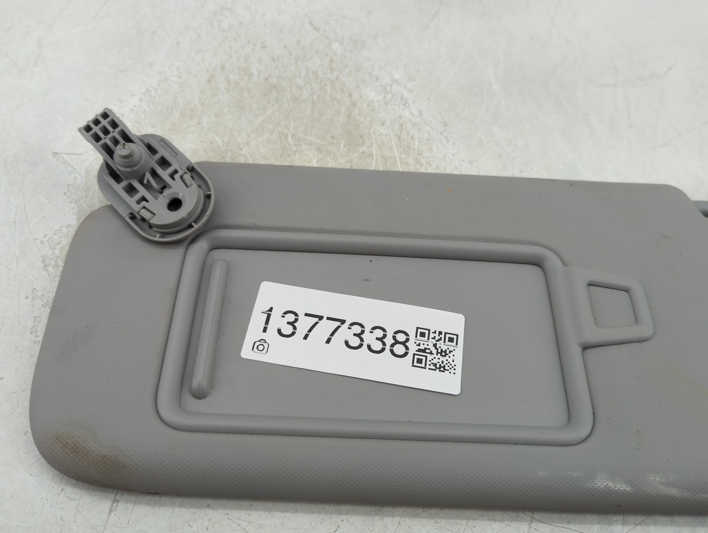 2021-2022 Hyundai Elantra Sun Visor Shade Replacement Driver Left Mirror Fits Fits 2021 2022 OEM Used Auto Parts - Oemusedau