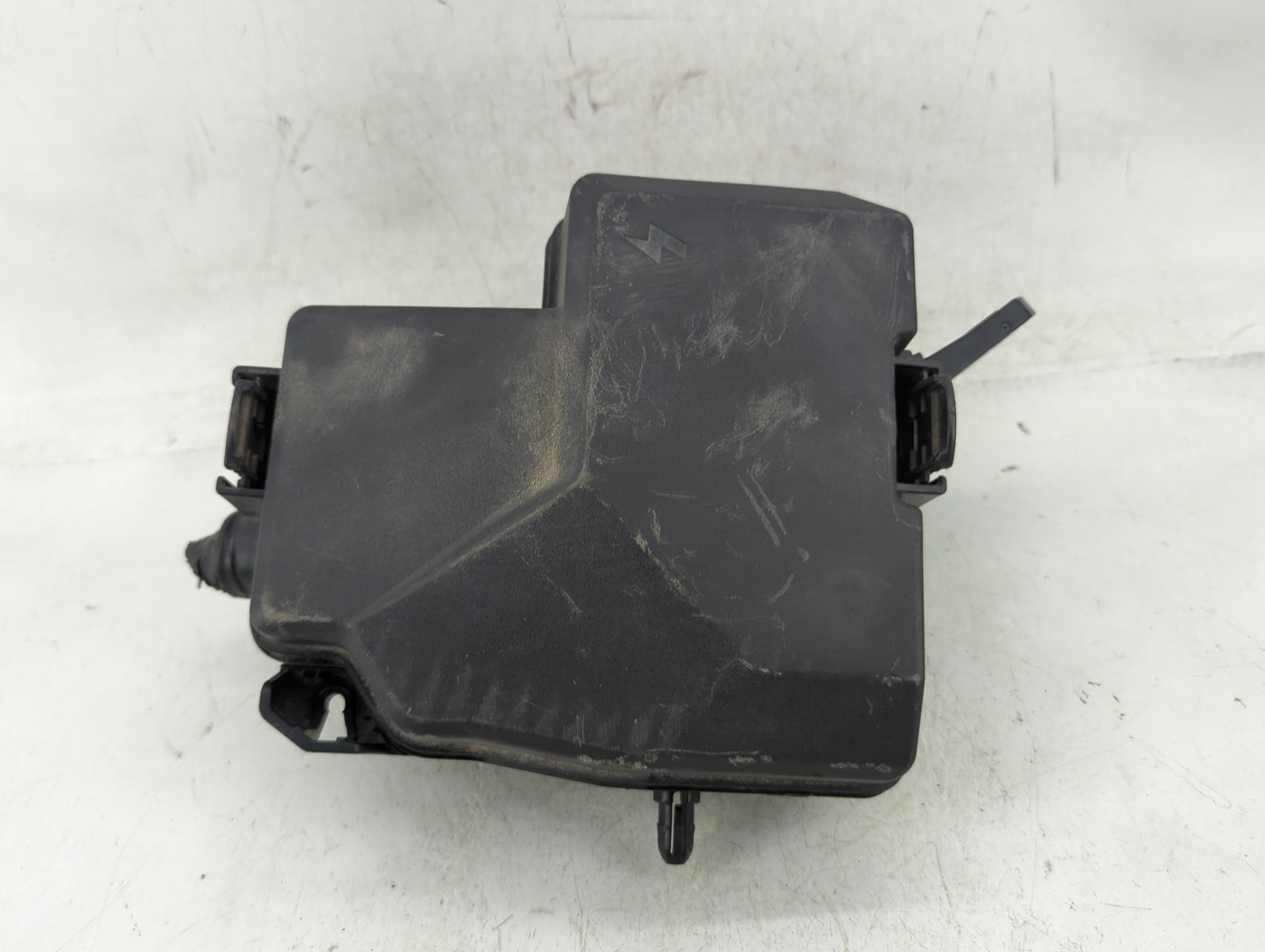 2021-2022 Hyundai Elantra Fusebox Fuse Box Panel Relay Module P/N:91956-AA020 Fits Fits 2021 2022 OEM Used Auto Parts - Oemu
