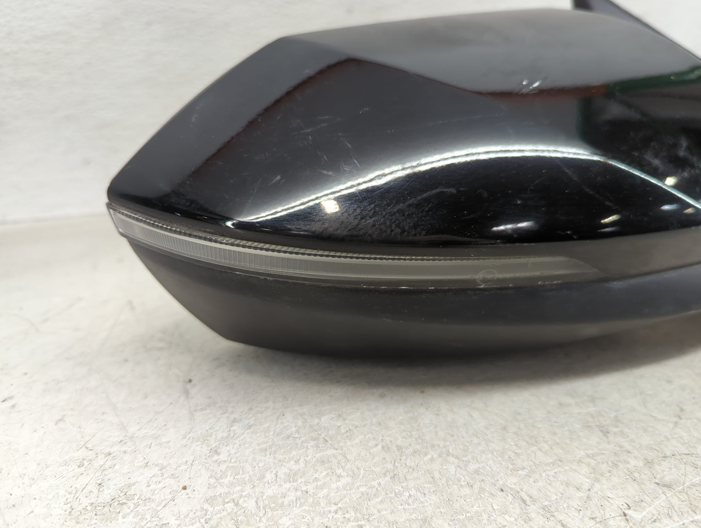 2021-2022 Hyundai Elantra Passenger Side View Mirror - Right Door Mirror OEM Used - Oemusedautoparts1.com
