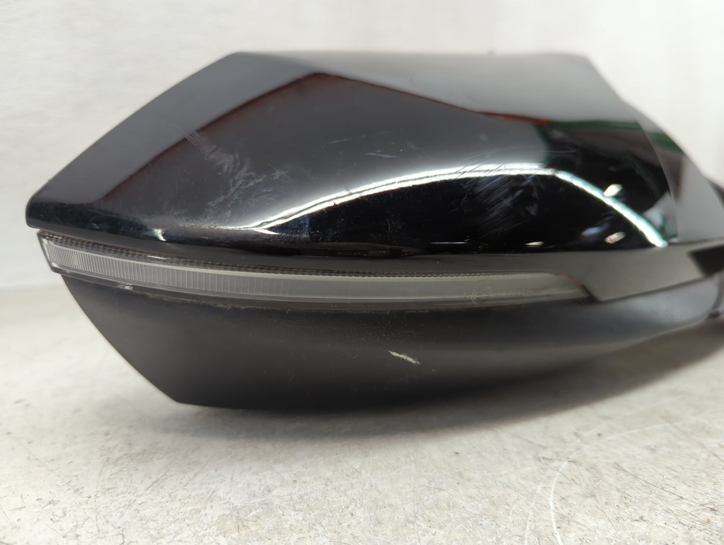 2021-2022 Hyundai Elantra Passenger Side View Mirror - Right Door Mirror OEM Used - Oemusedautoparts1.com