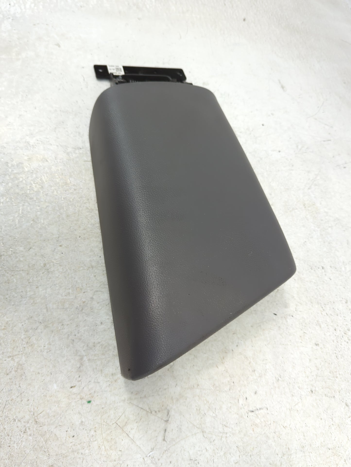 2021-2022 Hyundai Elantra Center Console Armrest Cover Lid Fits Fits 2021 2022 OEM Used Auto Parts - Oemusedautoparts1.com
