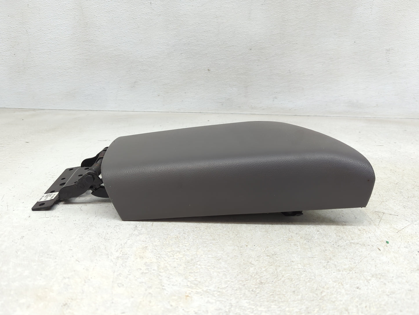 2021-2022 Hyundai Elantra Center Console Armrest Cover Lid Fits Fits 2021 2022 OEM Used Auto Parts - Oemusedautoparts1.com
