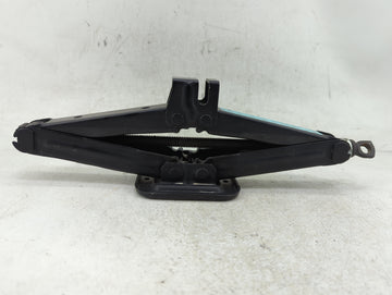 2021 Hyundai Elantra Spare Scissor Car Jack - Oemusedautoparts1.com