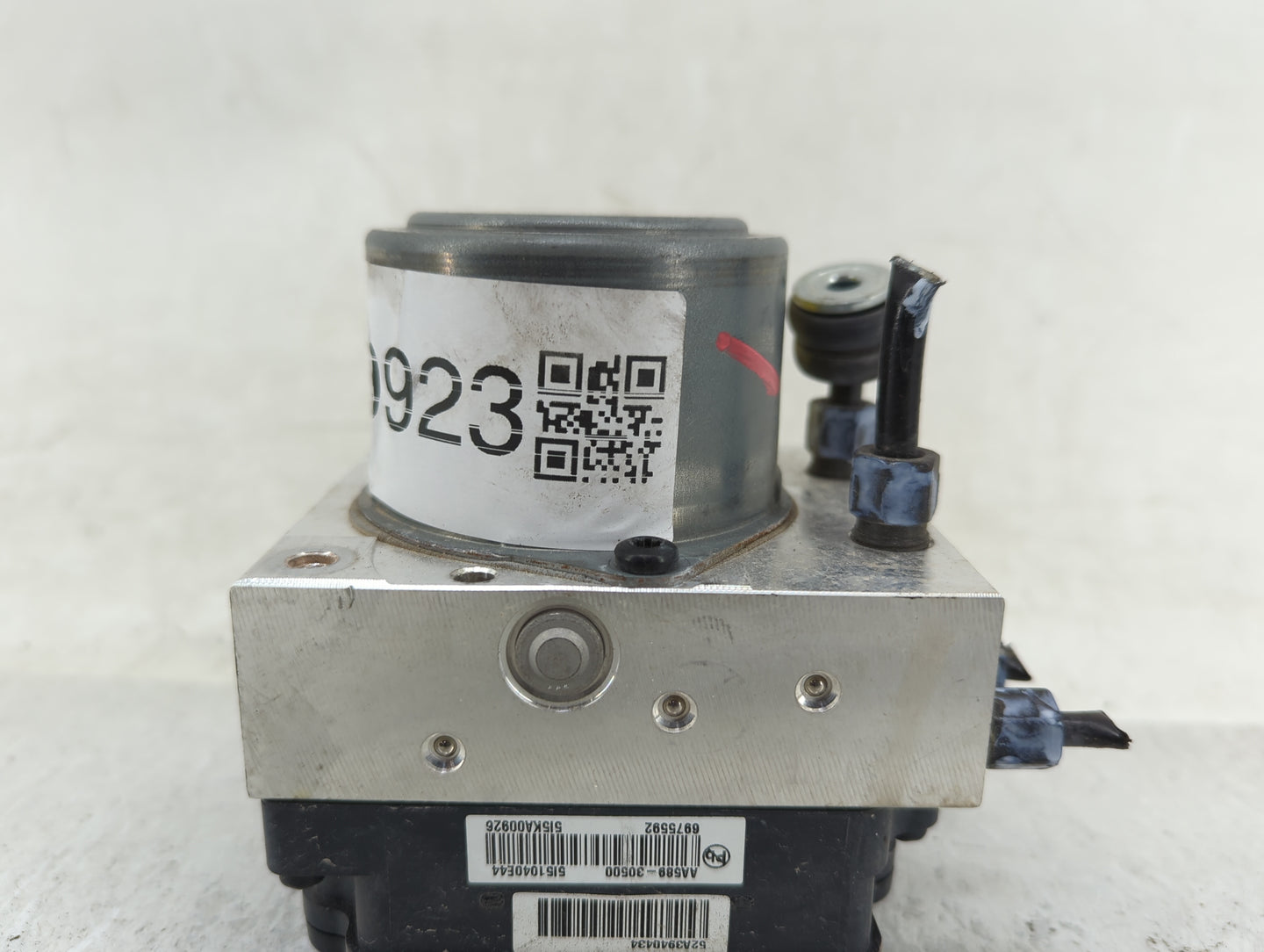 2021-2022 Hyundai Elantra ABS Pump Control Module Replacement P/N:AA589-30500 Fits Fits 2021 2022 OEM Used Auto Parts - Oemu
