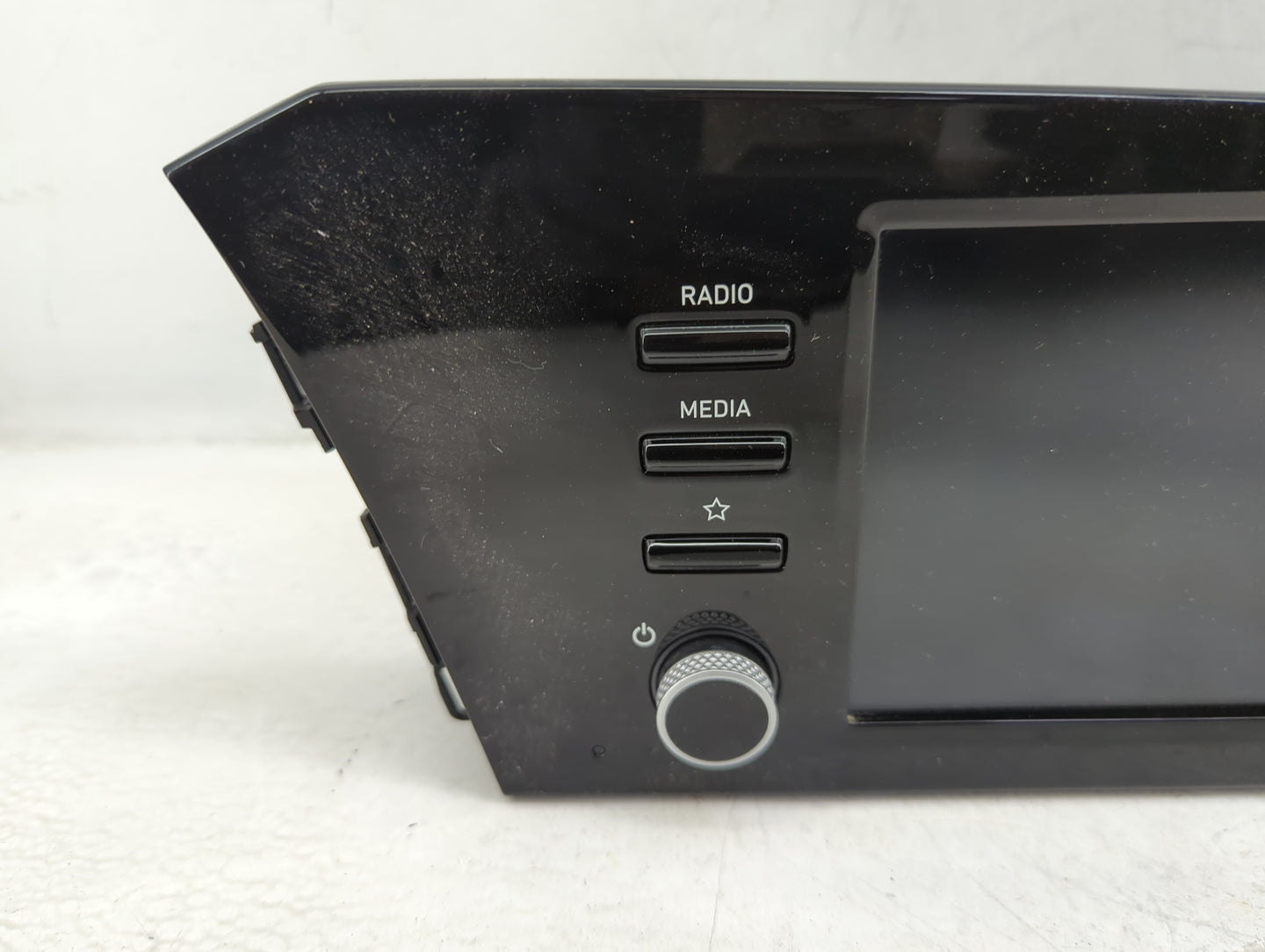 2021-2022 Hyundai Elantra Radio AM FM Cd Player Receiver Replacement P/N:96160-AA240L5R Fits Fits 2021 2022 OEM Used Auto Pa