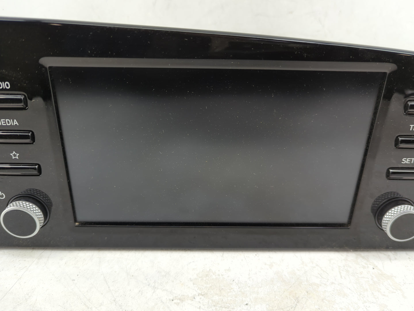 2021-2022 Hyundai Elantra Radio AM FM Cd Player Receiver Replacement P/N:96160-AA240L5R Fits Fits 2021 2022 OEM Used Auto Pa
