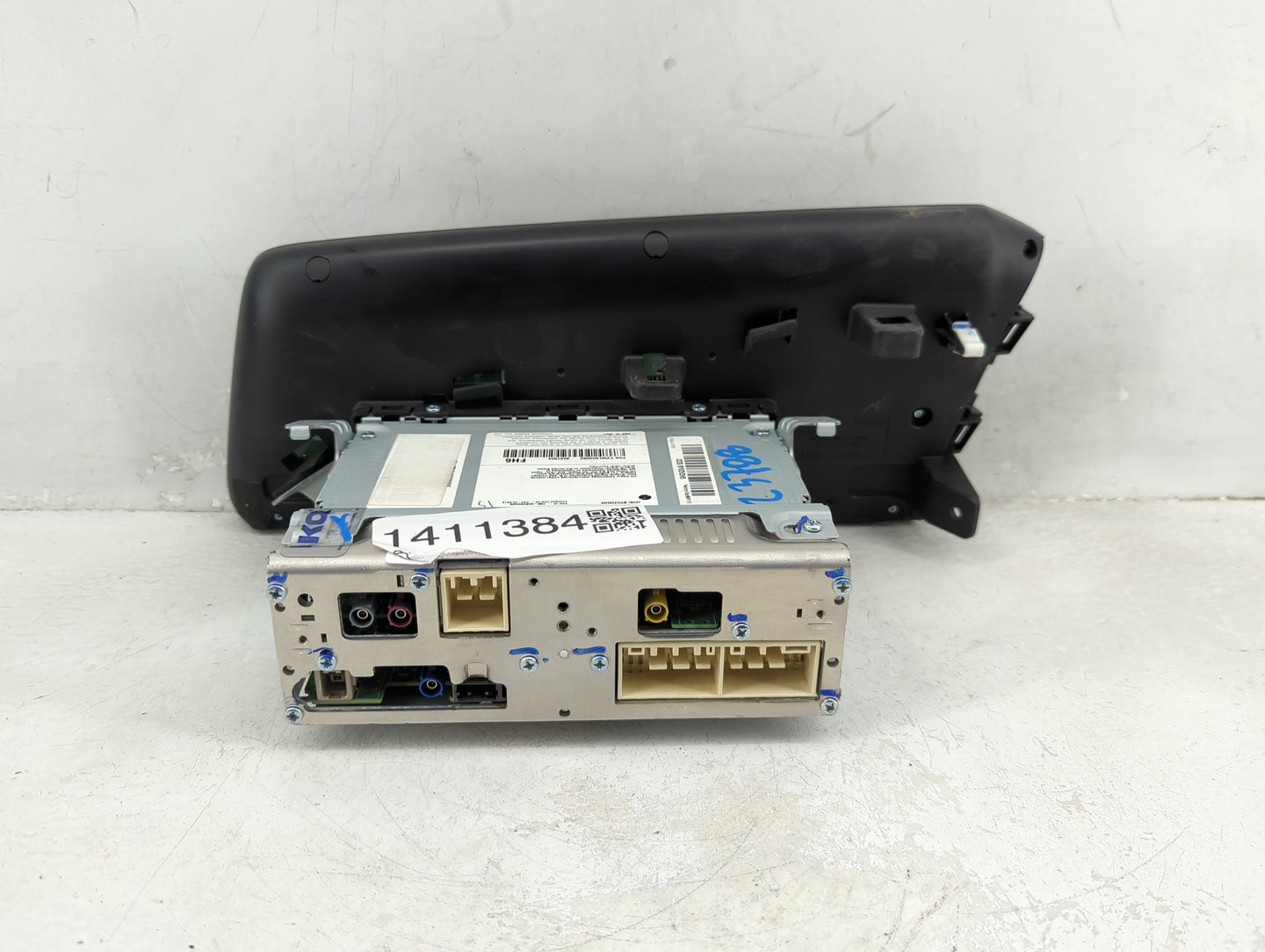 2021-2022 Hyundai Elantra Radio AM FM Cd Player Receiver Replacement P/N:96160-AA240L5R Fits Fits 2021 2022 OEM Used Auto Pa